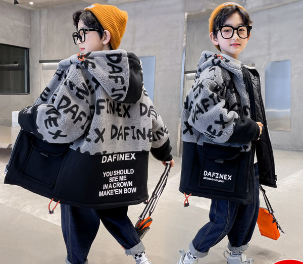 Geaca de toamna-iarna pentru copii cu gluga si inscriptie pentru fete