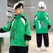 Jesensko-proljetna jakna za dječake s kapuljačom