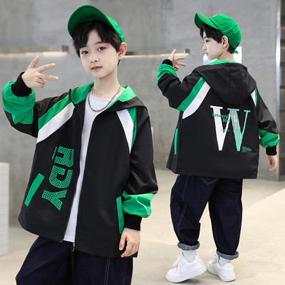 Jesensko-proljetna jakna za dječake s kapuljačom