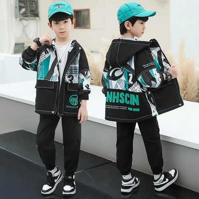 Novi model jakne za dječake sa kapuljačom i natpisom