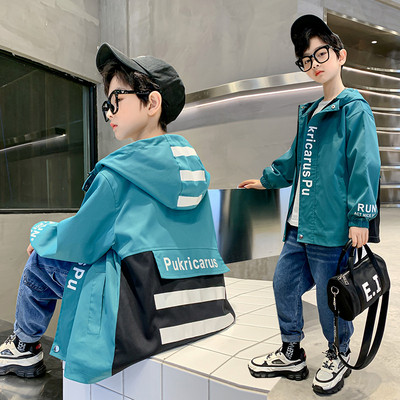 Detská bunda s kapucňou pre chlapcov