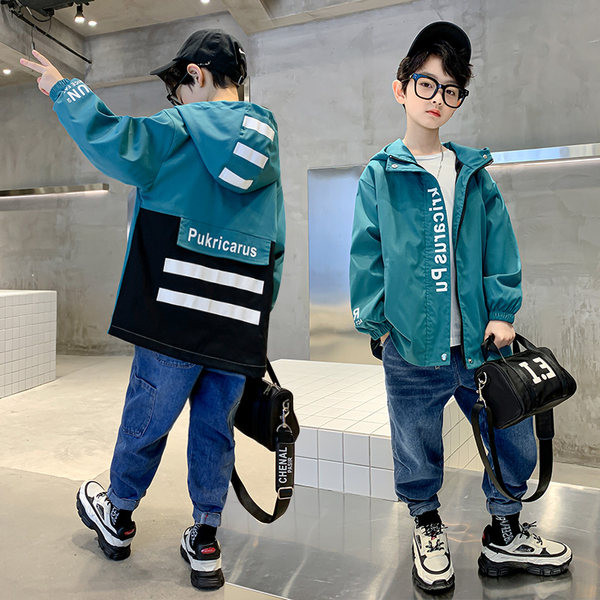 Detská bunda s kapucňou pre chlapcov