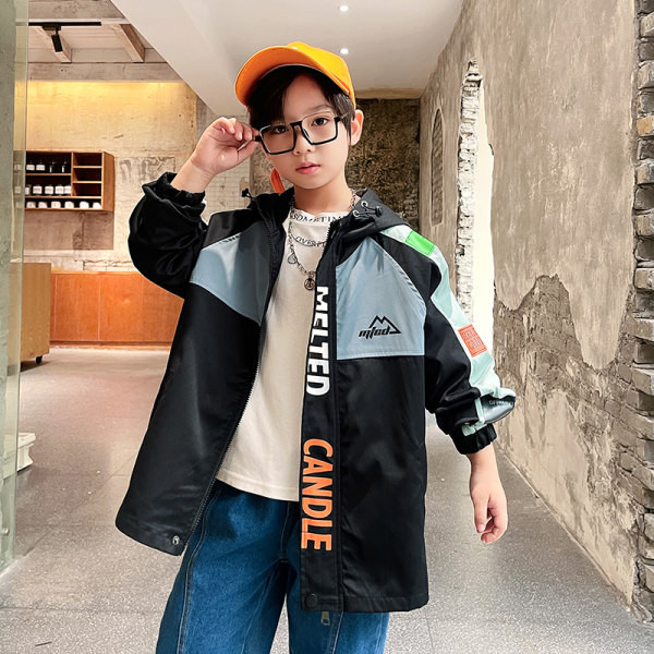 Geaca de toamna baieti cu imprimeu si gluga