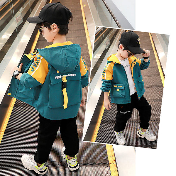 Laisvalaikio striukė su gobtuvu ir kišene berniukui