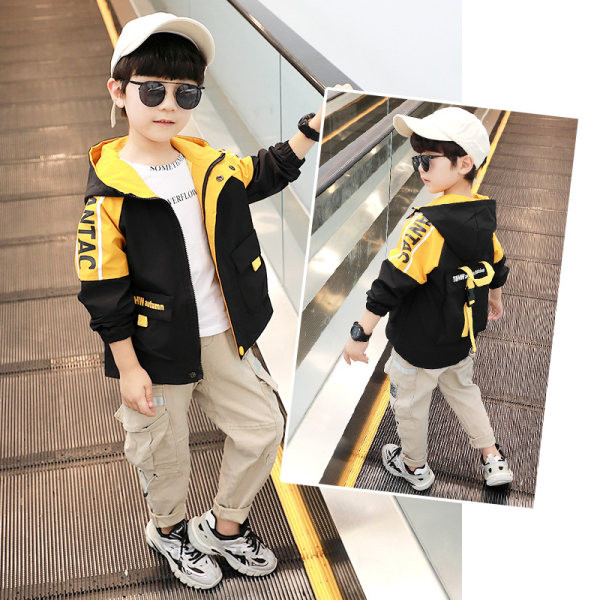 Laisvalaikio striukė su gobtuvu ir kišene berniukui