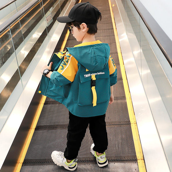 Laisvalaikio striukė su gobtuvu ir kišene berniukui