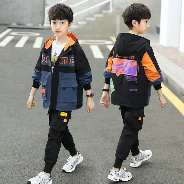 Ležerna jakna s kapuljačom za dječake