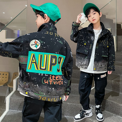 Geaca de blugi pentru copii cu aplicatie pentru baieti