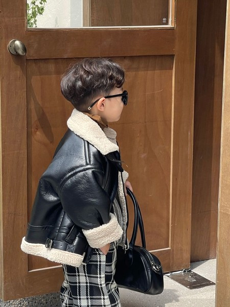 Kožna jakna od eko kože sa donje postavom