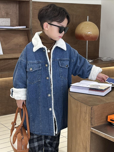 Uut mudelit sulevoodriga laste teksajakk poistele