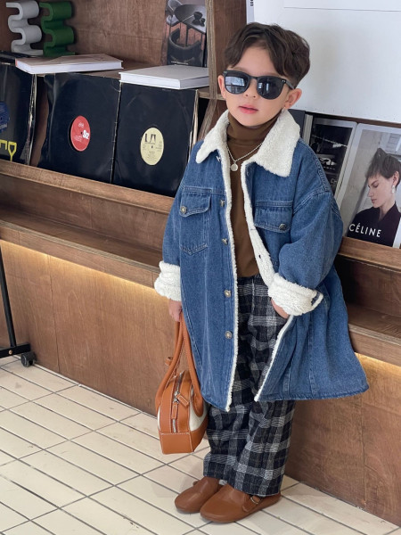 Uut mudelit sulevoodriga laste teksajakk poistele