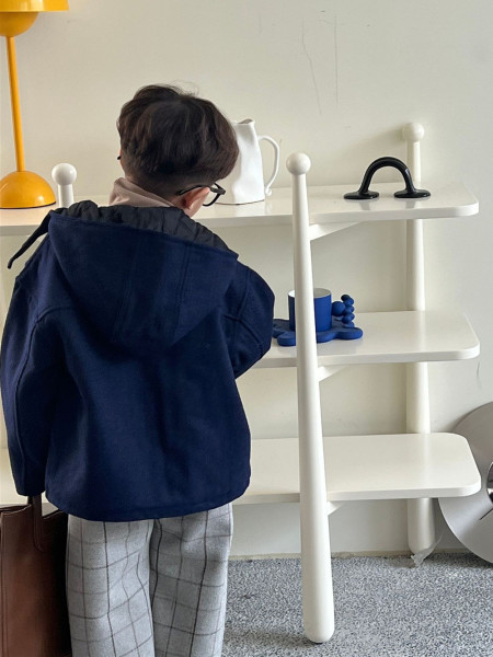 Madingas vaikiškas paltas su gobtuvu berniukams