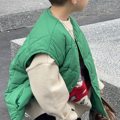 Igapäevane laste vest poistele - puhas mudel