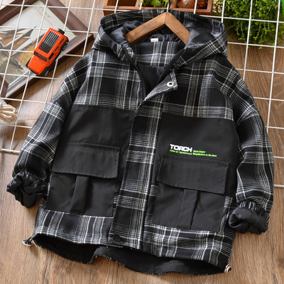 Laisvalaikio vaikiška striukė su gobtuvu ir kišene