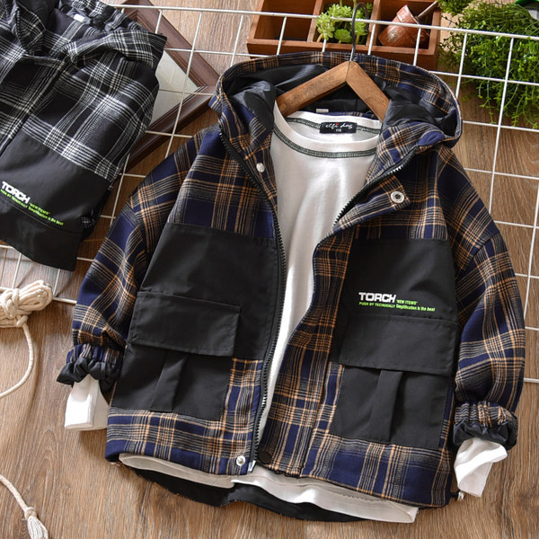 Laisvalaikio vaikiška striukė su gobtuvu ir kišene