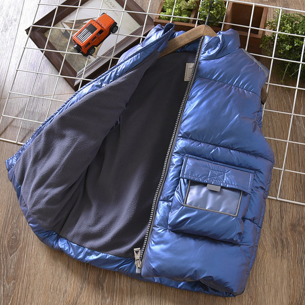 Sportinė vaikiška liemenė su kišenėmis berniukams