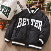 Tikandkirjaga laste pesapallijope poistele