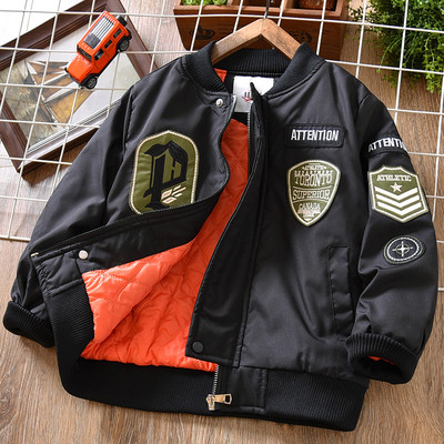 Dječja jakna za dječake s vezom i kopčanjem na patent i gumb