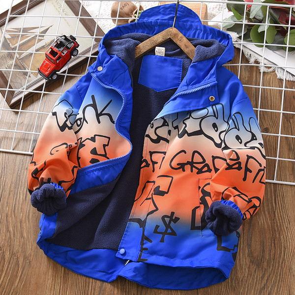 Vaikiška laisvalaikio striukė berniukams su užrašais