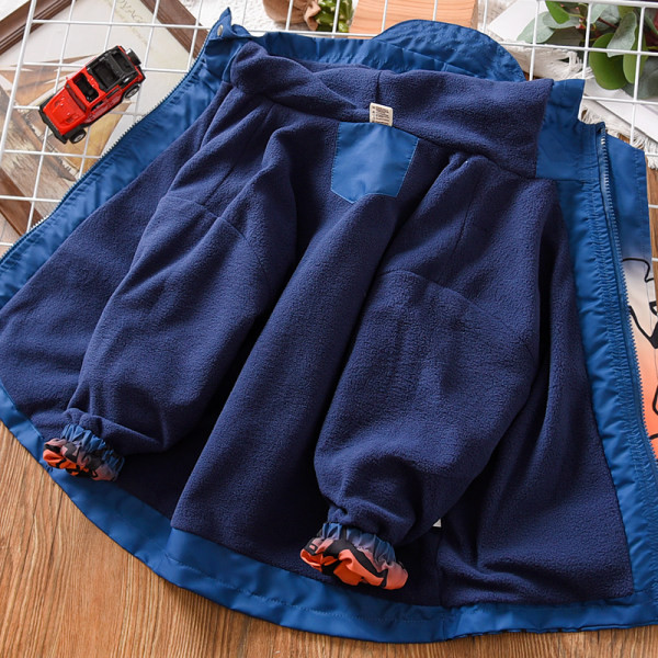 Vaikiška laisvalaikio striukė berniukams su užrašais