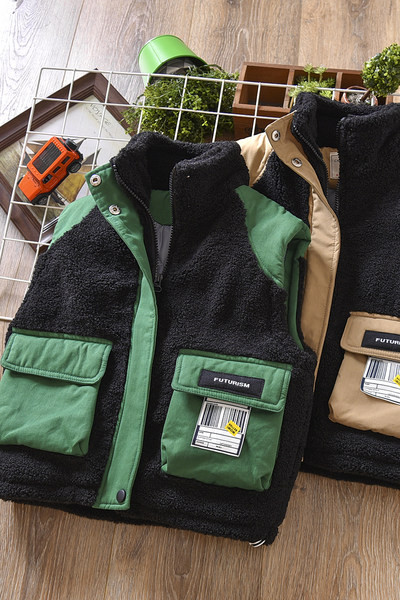 Naujo modelio vaikiška pūkinė liemenė su kišenėmis berniukams