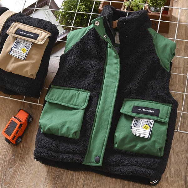 Naujo modelio vaikiška pūkinė liemenė su kišenėmis berniukams