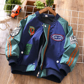 Sportska jakna za dječake s vezom i ovalnim izrezom