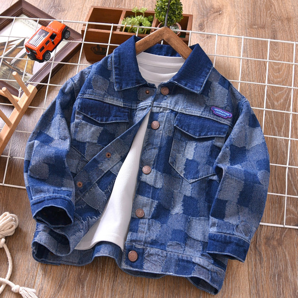 Moderna dječja jakna s džepovima za dječake