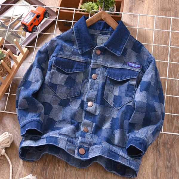 Moderna dječja jakna s džepovima za dječake