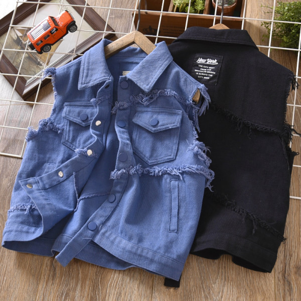 Dječji traper prsluk s poderanim elementima za dječake