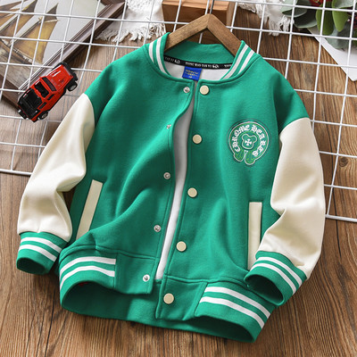 Ležerna sportska jakna s logotipom i gumbima za dječake