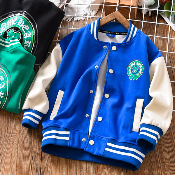 Ležerna sportska jakna s logotipom i gumbima za dječake