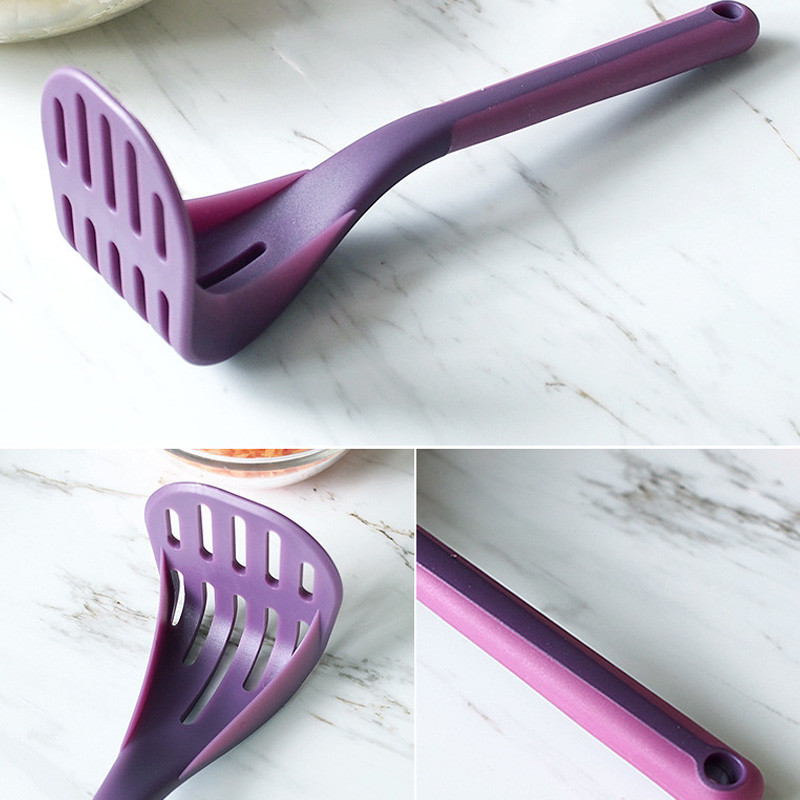 Maisto klasės PP dervos bulvių trintuvas saldžiųjų bulvių vaisių česnako įrankis, atsparus aukštai temperatūrai ir lengvai laikomas neslidžia rankena