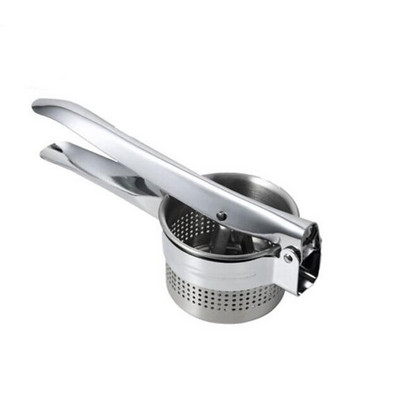 Roostevabast terasest kartulipanija kolme vahetatava peenkettaga silikoonkäepidemega