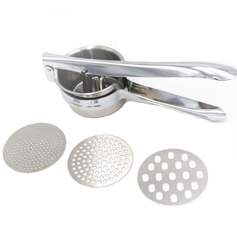 Roostevabast terasest kartulipanija kolme vahetatava peenkettaga silikoonkäepidemega