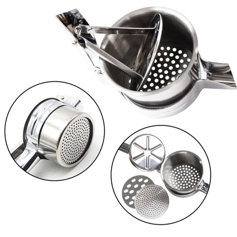 Roostevabast terasest kartulipanija kolme vahetatava peenkettaga silikoonkäepidemega