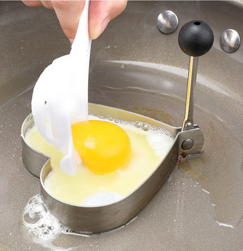 Φόρμα αυγού από ανοξείδωτο ατσάλι σε σχήμα καρδιάς Μηχάνημα τηγανίσματος αυγών Πρωινό μοντέλο ψησίματος Gadget μηχανή τηγανίσματος αυγών σε σχήμα καρδιάς