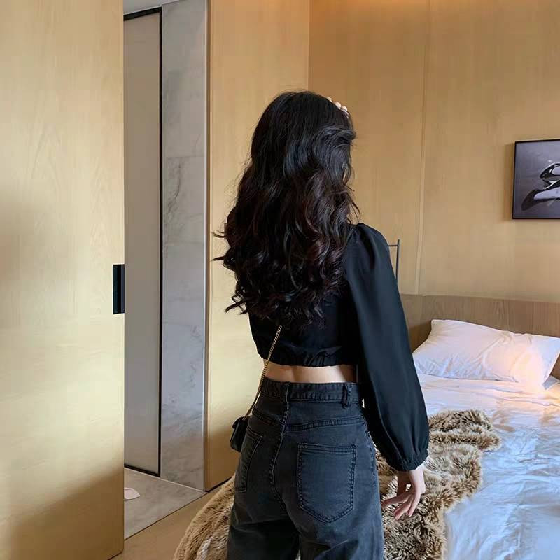 Pūkuotos rankovės Crop Top Moteriški V kaklo ilgomis rankovėmis Vintažiniai marškiniai Palaidinė Vienspalvė Juoda Balta Trumpi marškinėliai Korėjos mada 2021 m.