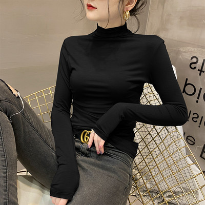 Дамска блуза с поло изчистен модел