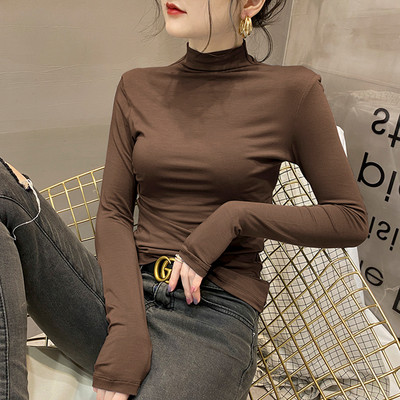 Дамска блуза с поло изчистен модел