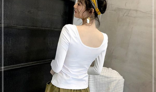 Bluză de damă cu mâneci lungi și inscripție - în multe culori