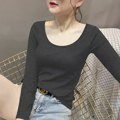 Втален модел дамска блуза с овално деколте