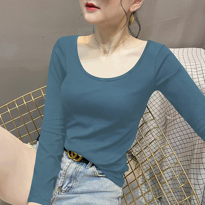 Втален модел дамска блуза с овално деколте