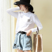 Дамска блуза с овално деколте