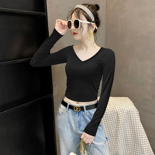 Дамска блуза с шпиц деколте в различни цветове 