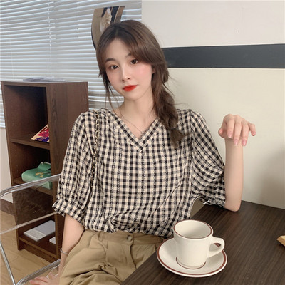 Dámske blúzky v kockovanom letnom štýle s retro dizajnom, výstrihom do V a nafúknutými rukávmi, dámske košele, univerzálne krásne a trendy blúzky pre vysokoškoláčky
