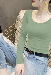 Moteriška palaidinė ilgomis rankovėmis ir O formos iškirpte