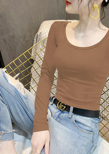 Moteriška palaidinė ilgomis rankovėmis ir O formos iškirpte