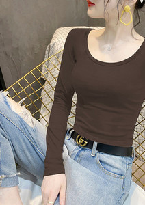 Moteriška palaidinė ilgomis rankovėmis ir O formos iškirpte