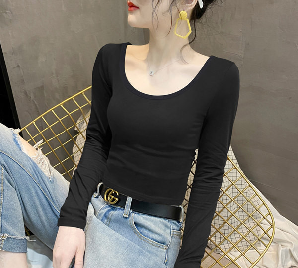 Novi model ženske pripijene bluze sa ovalnim izrezom